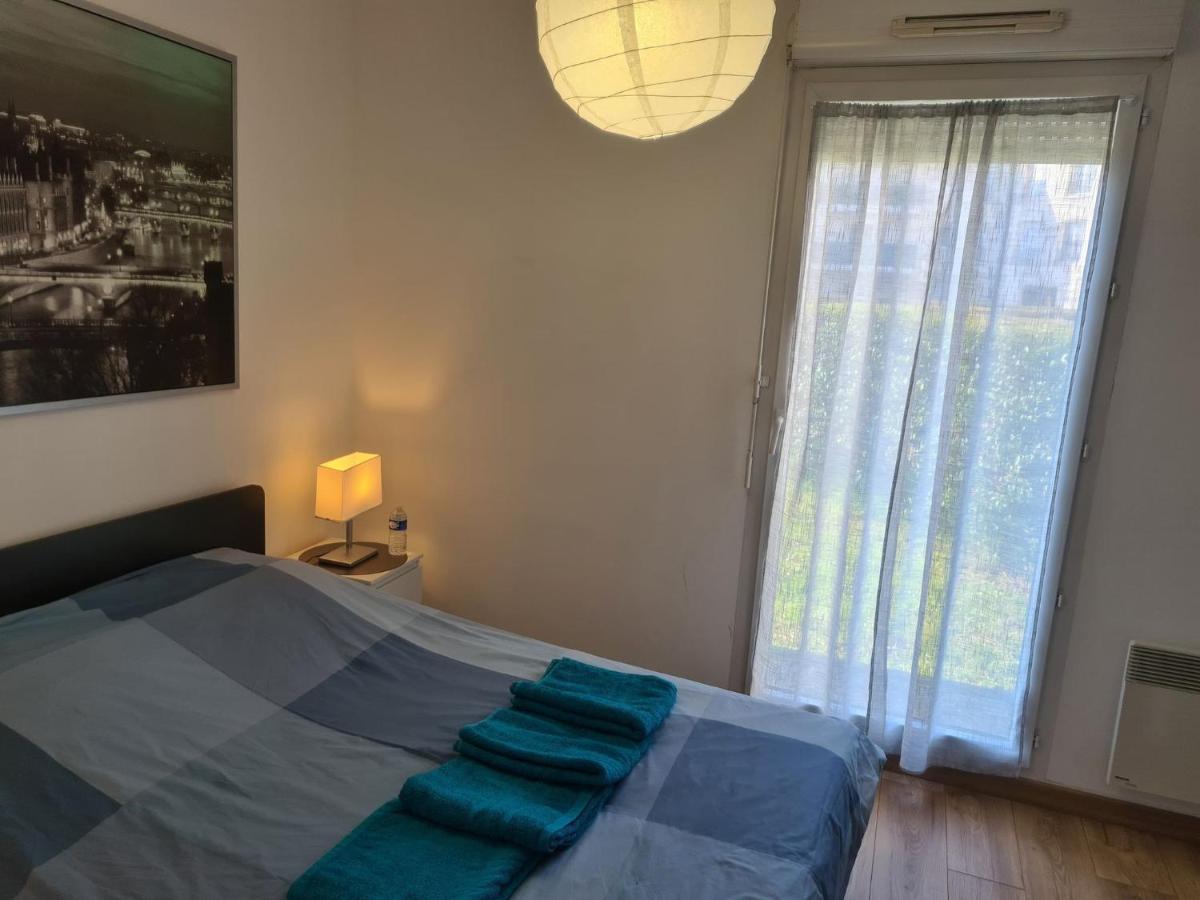 Appartement Avec Rez De Jardin A Disneyland Монтеврен Екстериор снимка