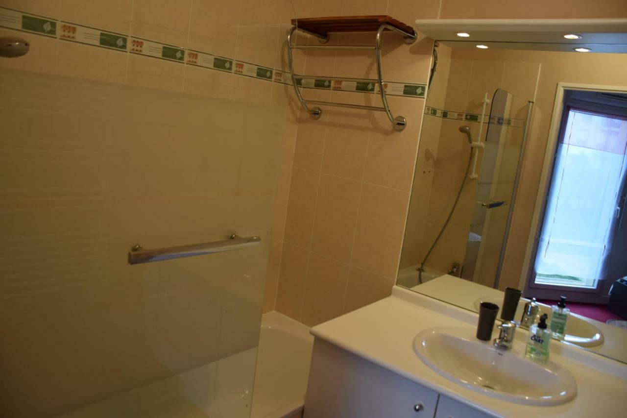 Appartement Avec Rez De Jardin A Disneyland Монтеврен Екстериор снимка