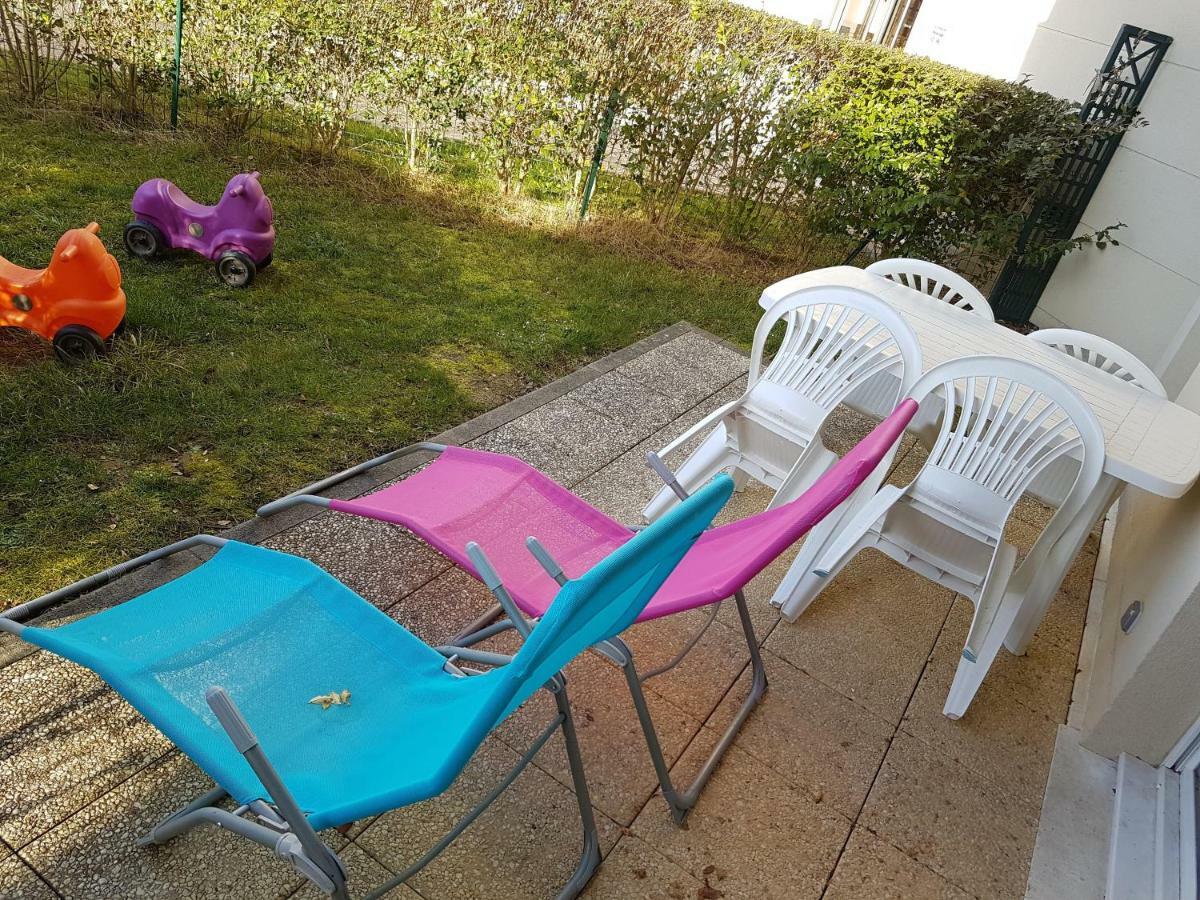 Appartement Avec Rez De Jardin A Disneyland Монтеврен Екстериор снимка